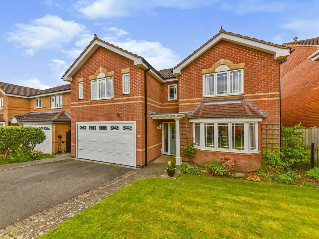 4 bed detached house for sale in Brecon Close, Gonerby Hill Foot