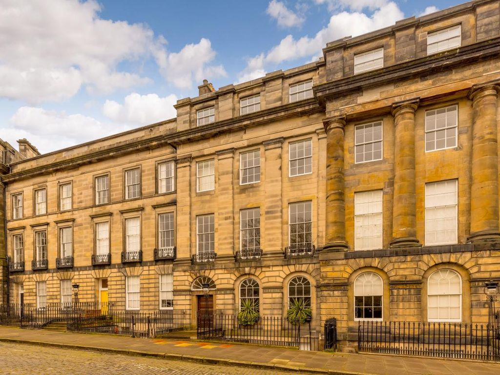4 bed flat for sale in Moray Place, New Town, Edinburgh EH3, £795,000