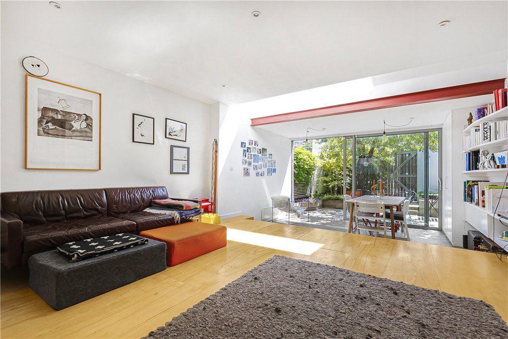 2 bed terraced house for sale in De Beauvoir Road, London N1 Zoopla