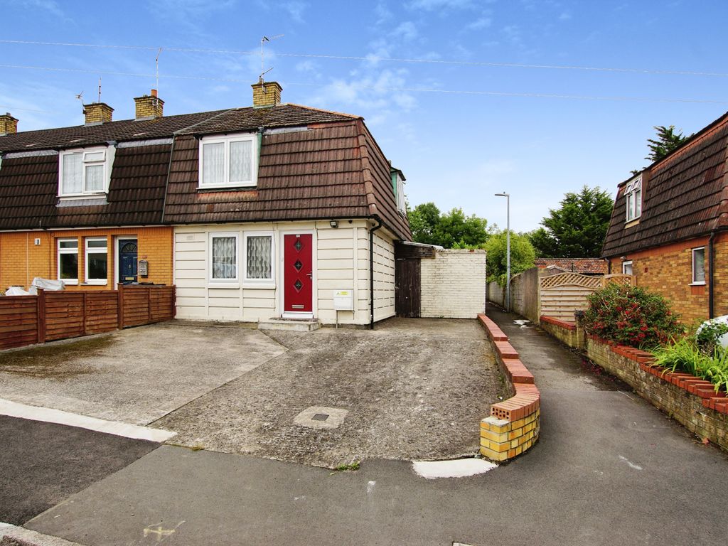 2 bed end terrace house for sale in Queens Road, Warmley, Bristol, Gloucestershire BS30, £