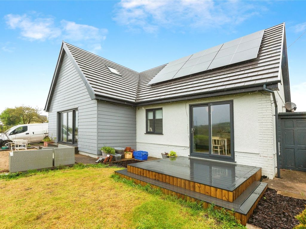 4 bed detached house for sale in Chapel Road, Crofty, Abertawe, Chapel