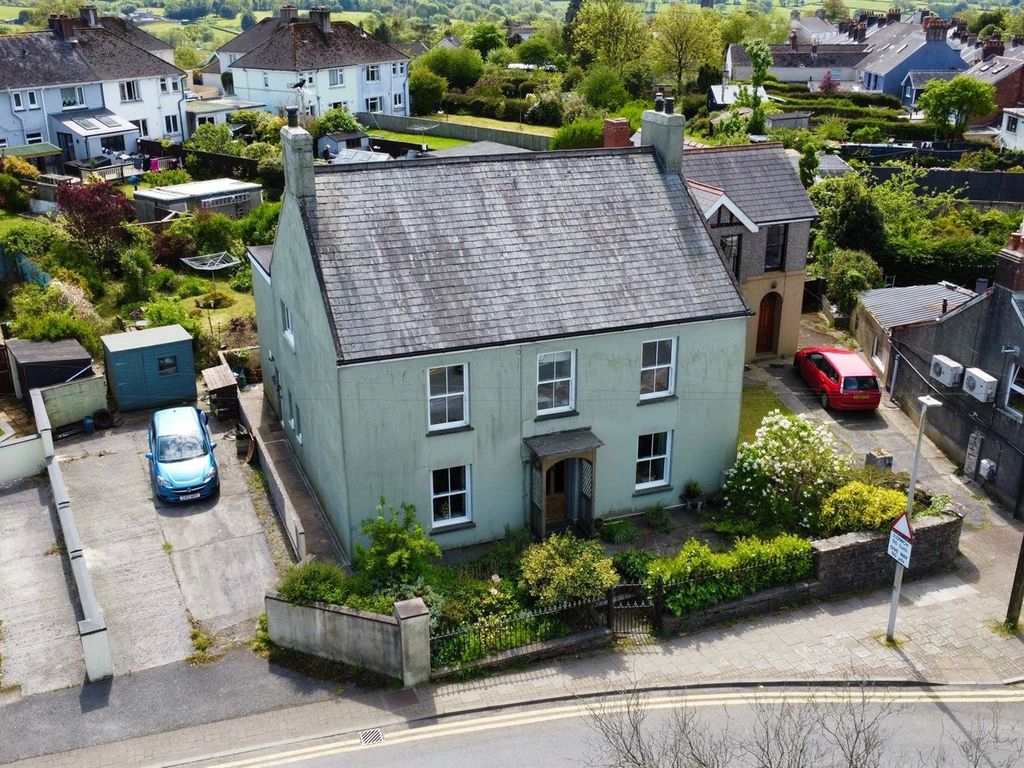 5 bed detached house for sale in Station Road, Narberth SA67, £385,000