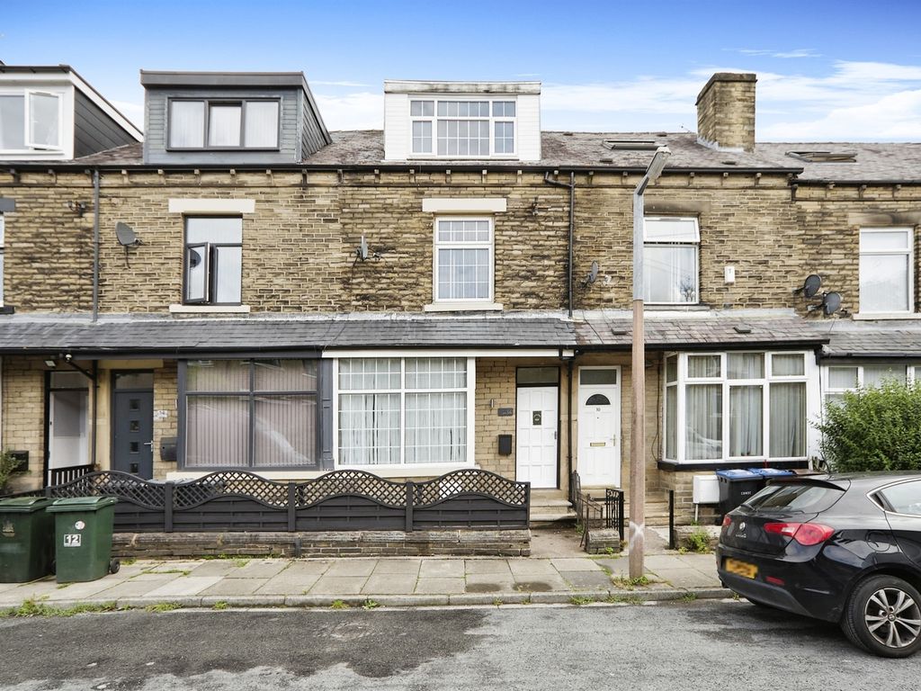 5 bed terraced house for sale in Rydal Avenue, Frizinghall, Bradford