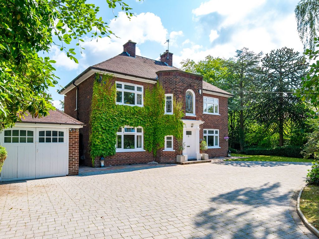4 bed detached house for sale in Central Avenue, Eccleston Park, St