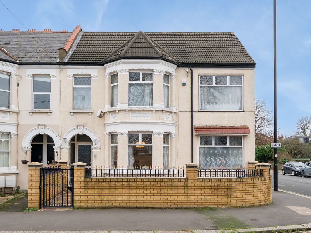 Witham Road, Isleworth TW7  