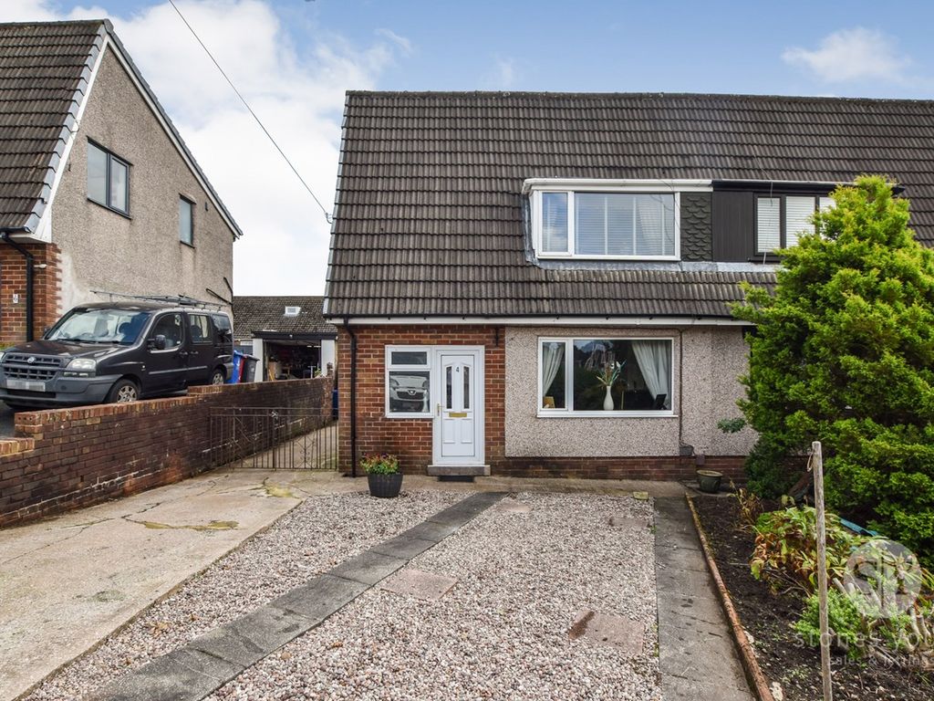 3 bed semidetached house for sale in Cunliffe Close, Blackburn BB1, £