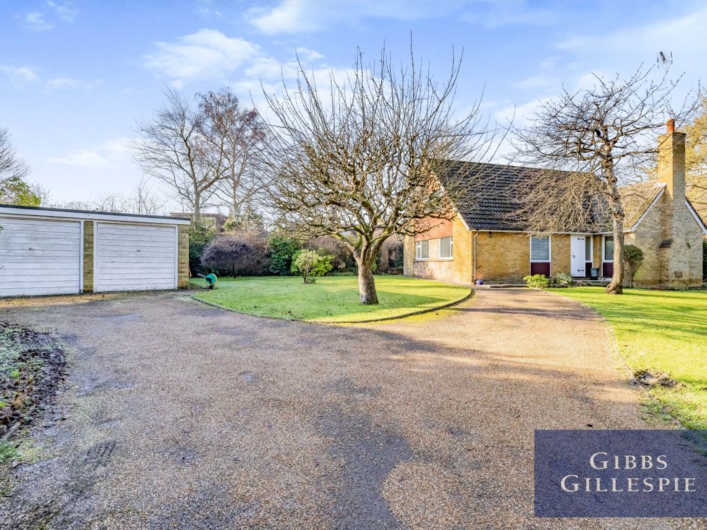 5 bed detached house to rent in The Dell, Pinner HA5 Zoopla