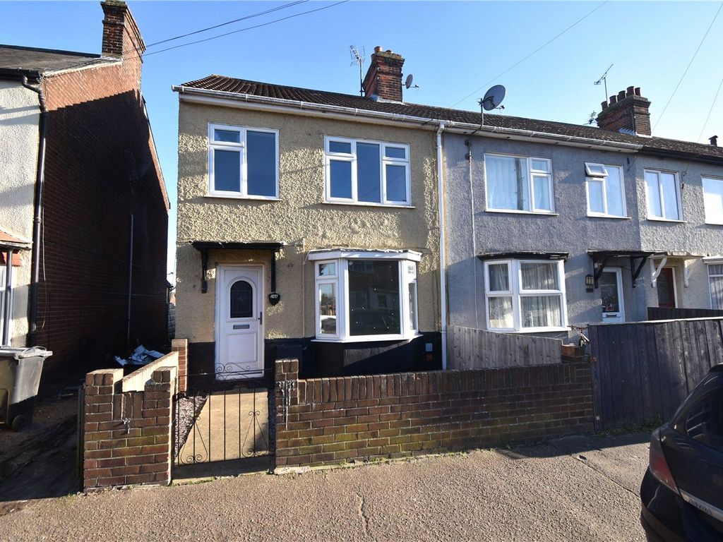 3 bed end terrace house to rent in Clarkes Road, Dovercourt, Harwich