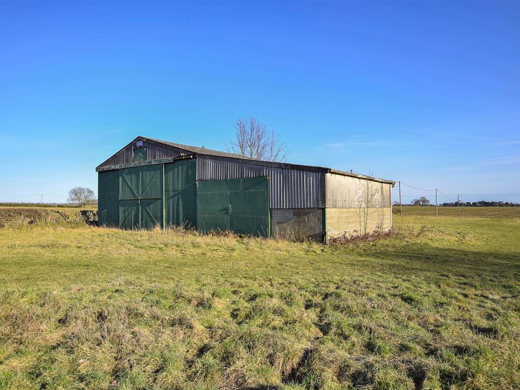 3 bed detached house for sale in Moulton Road, Pitsford, Northampton