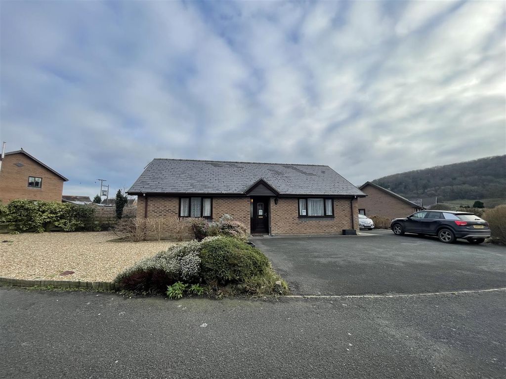 2 bed detached bungalow for sale in Bro Nant Cellan, Clarach