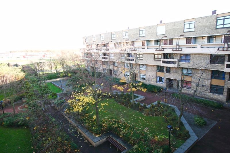 2 bed flat for sale in Kenilworth Court, Washington NE37, £37,500 Zoopla