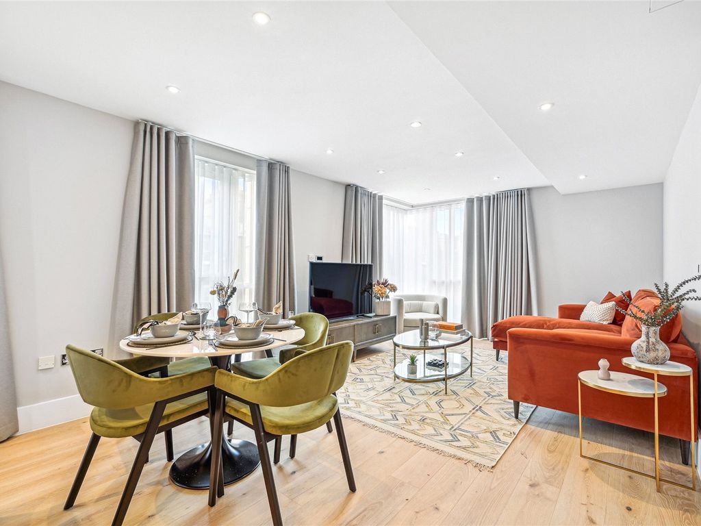 3 bed flat to rent in Baker Street, London NW1, £8,675 pcm Zoopla