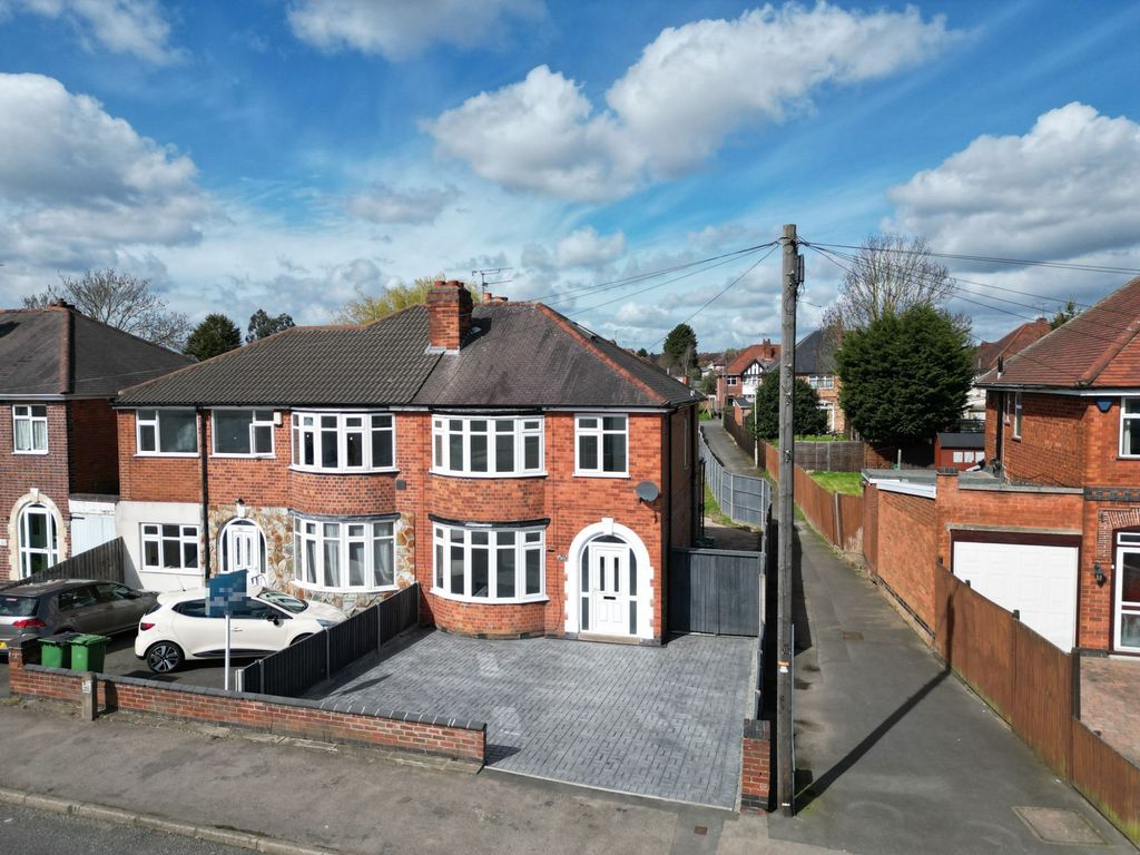 3 bed semidetached house for sale in Narborough Road South, Braunstone