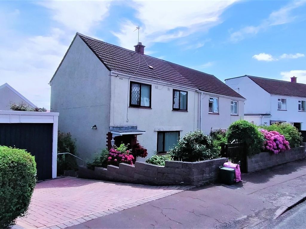 2 bed semidetached house for sale in Maytree Avenue, West Cross