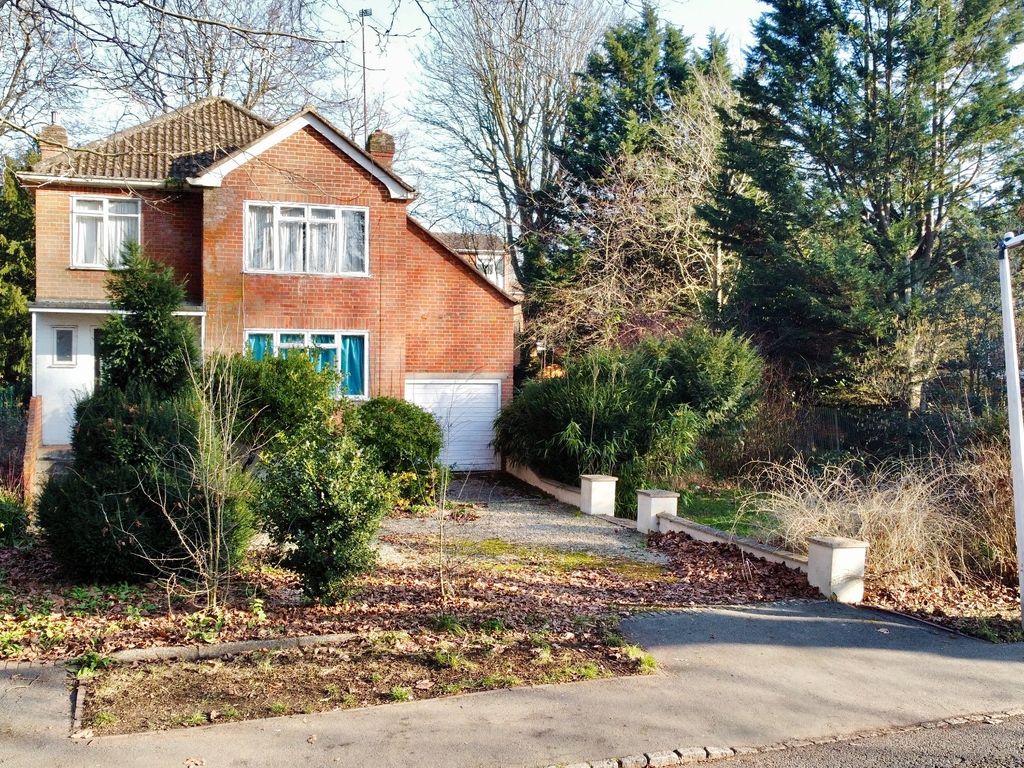 Land for sale in Woodhurst Road, Maidenhead SL6 Zoopla