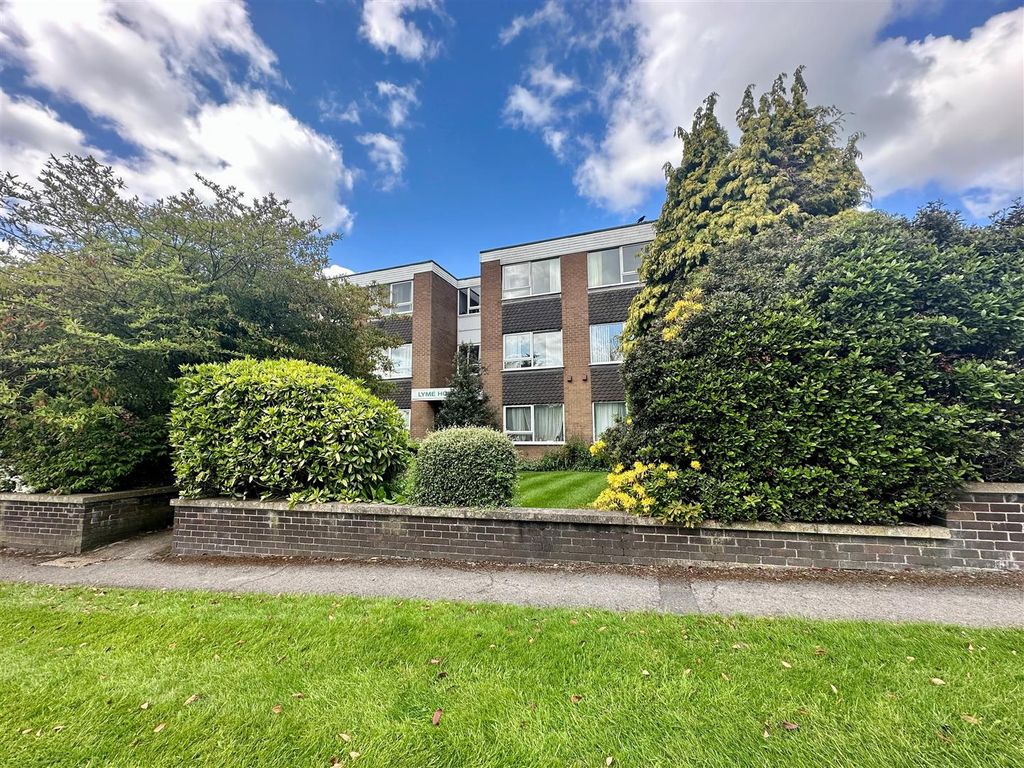 1 bed flat for sale in Station Road, Heaton Mersey, Stockport SK4 Zoopla