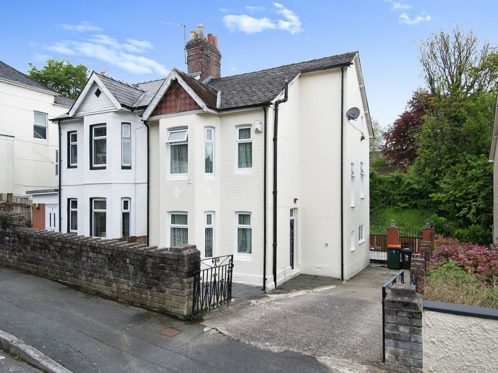 3 bed semidetached house for sale in Manley Road, Newport NP20 Zoopla