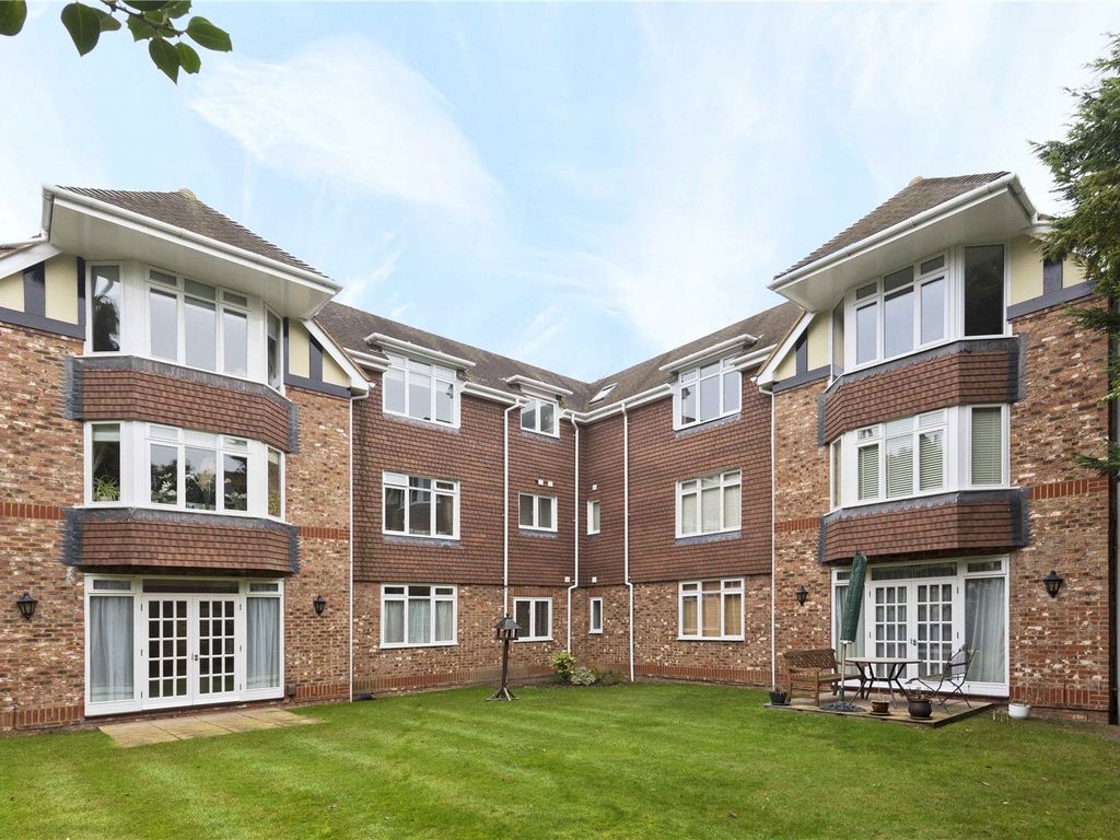 2 bed flat to rent in Everest, 1 New Road, Esher, Surrey KT10, £1,550 pcm Zoopla