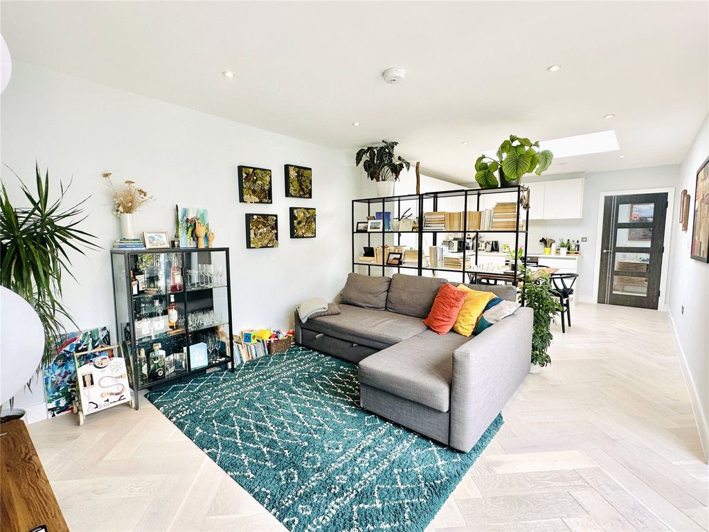 2 bed bungalow for sale in Southbridge Road, South Croydon, Croydon CR0