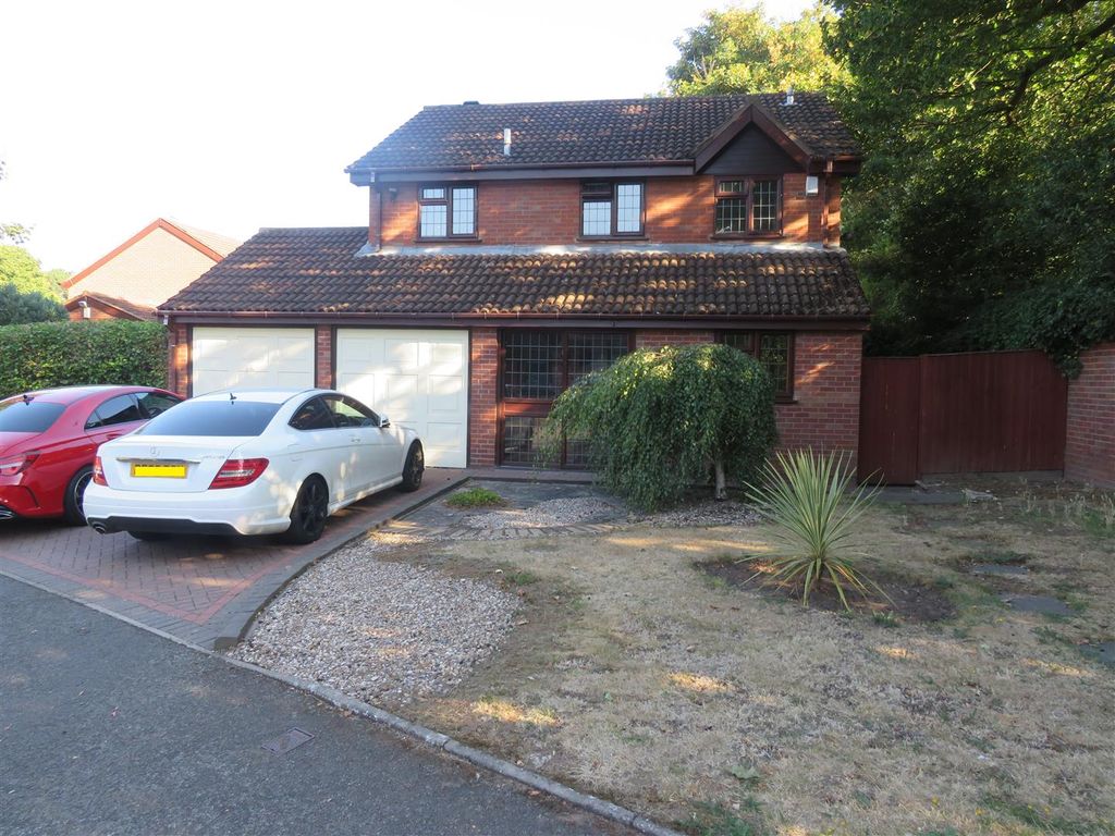 4 bed detached house for sale in Castle Hills Drive, Castle Bromwich