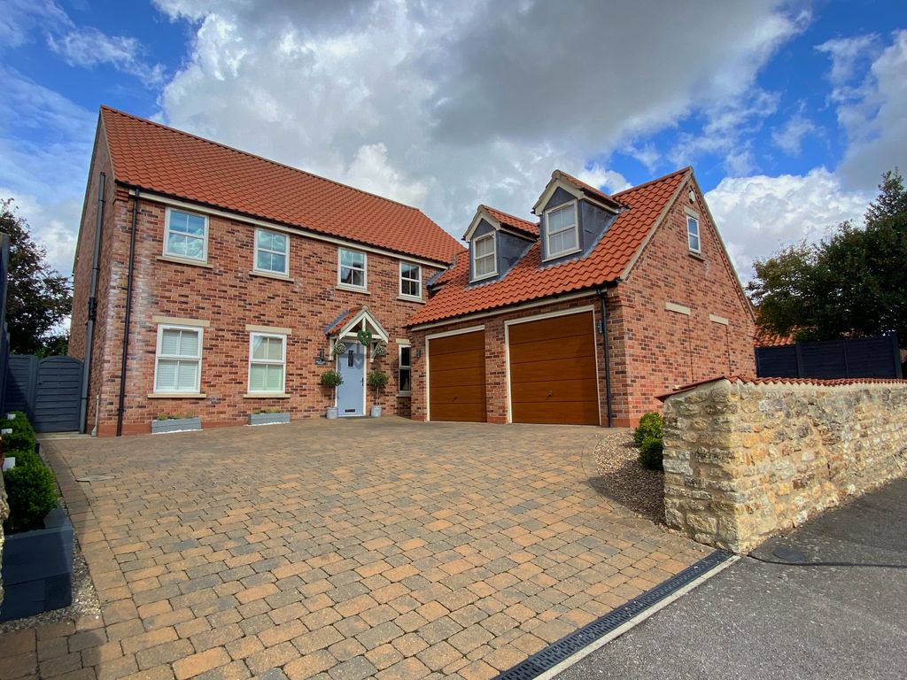 5 bed detached house for sale in Maidenwell Lane, Navenby, Lincoln LN5
