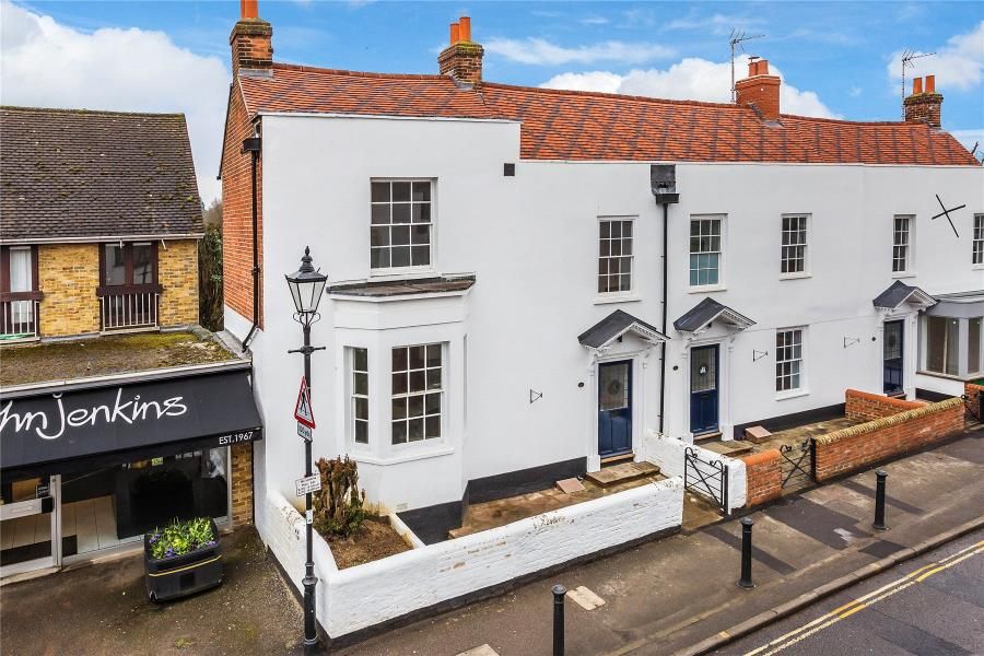 4 bed property to rent in High Street, Chobham, Woking GU24, £2,375 pcm