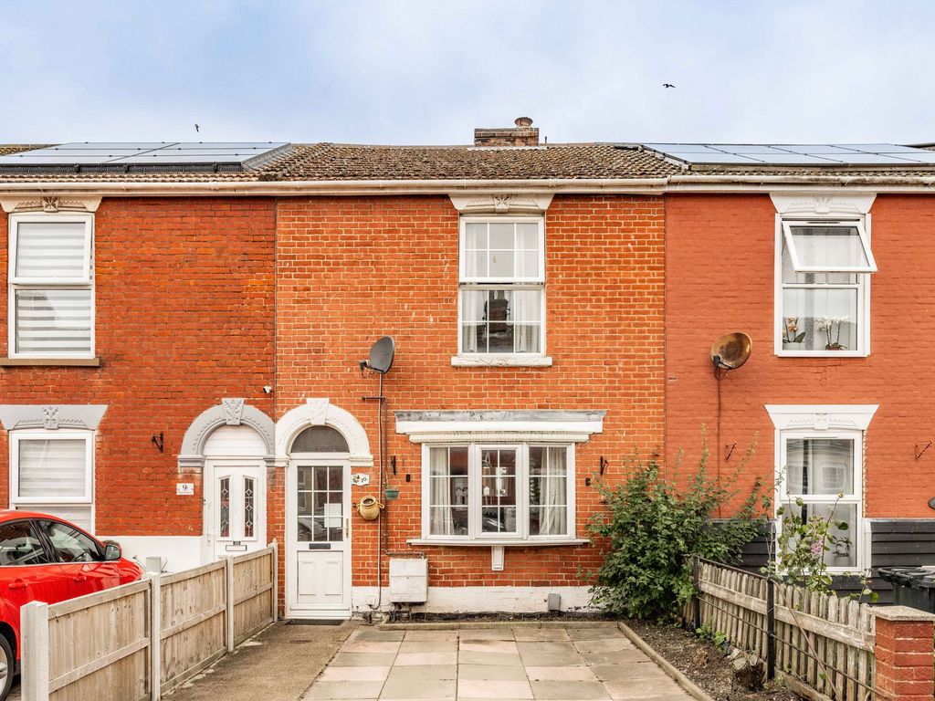 3 bed terraced house for sale in Churchill Road, Great Yarmouth NR30, £