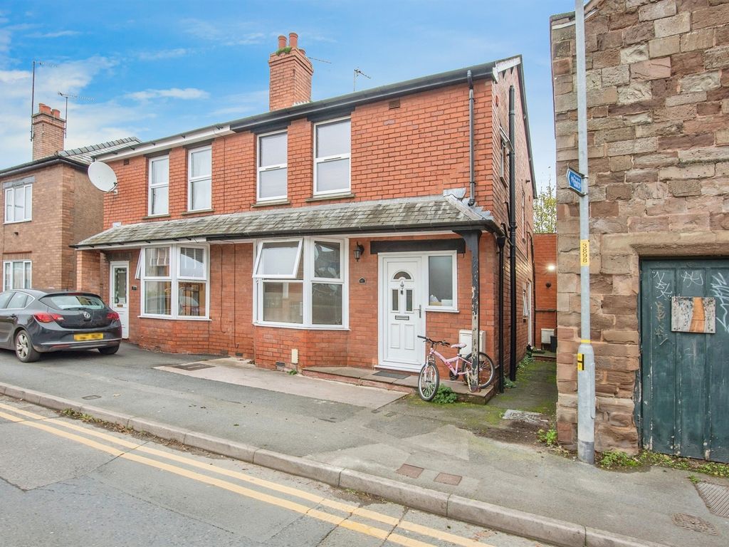 3 bed semidetached house for sale in Friars Street, Hereford HR4, £