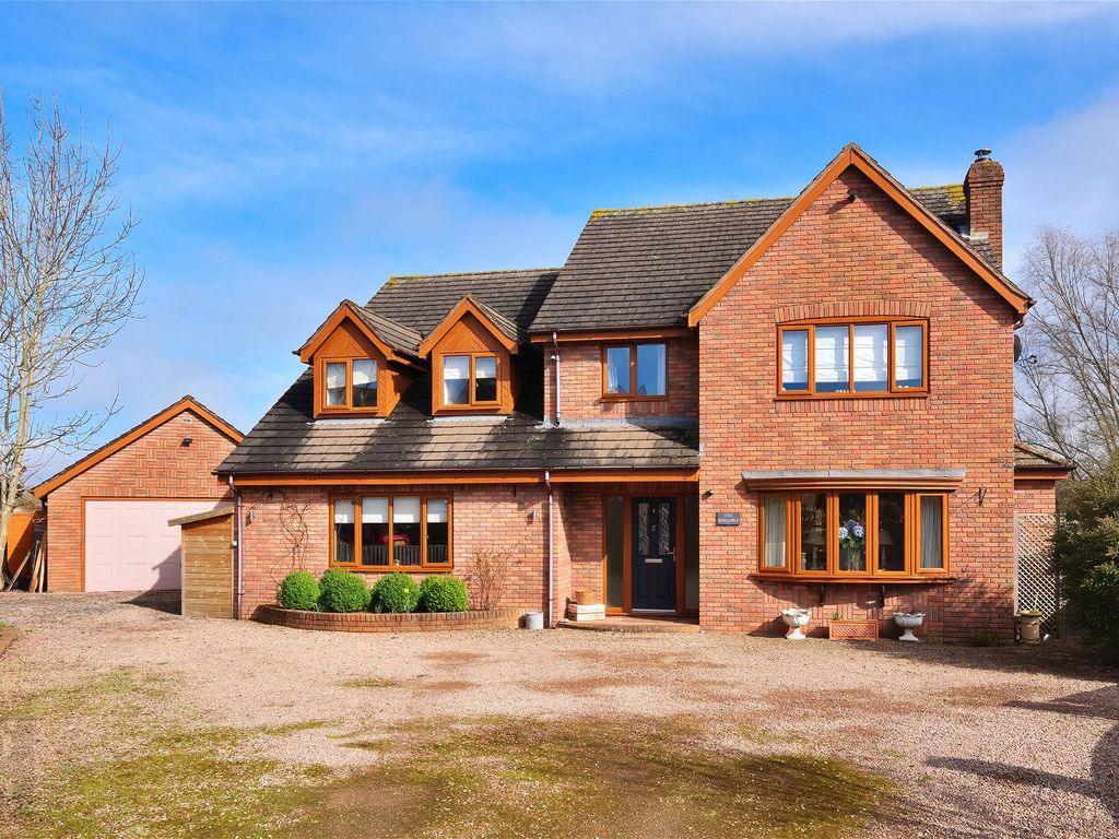 5 bed detached house for sale in MoretonOnLugg, Hereford HR4, £