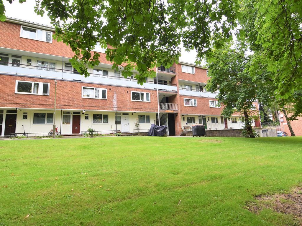 5 bed flat to rent in Petersfield Rise, London SW15 Zoopla