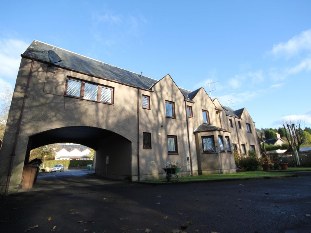 3 bed flat to rent in Lomond Court, Aberfoyle, Stirling FK8, £750 pcm