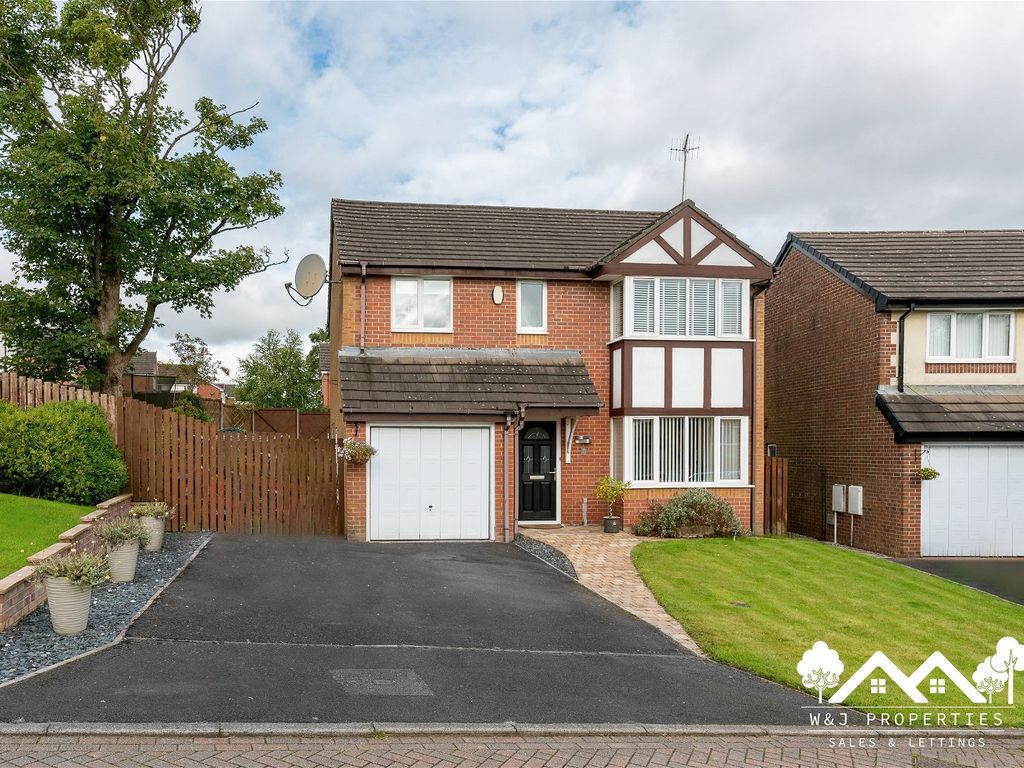 4 bed detached house for sale in Garner Avenue, Fernhurst, Blackburn