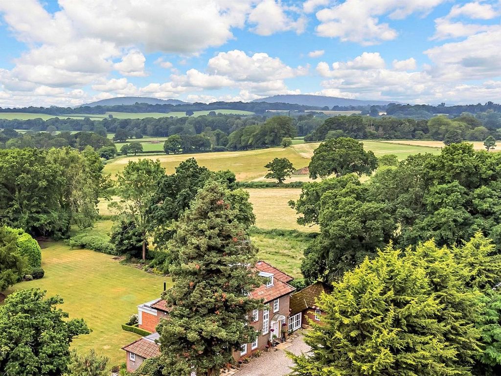 6 bed detached house for sale in Well Street, Burghclere, Nr Newbury