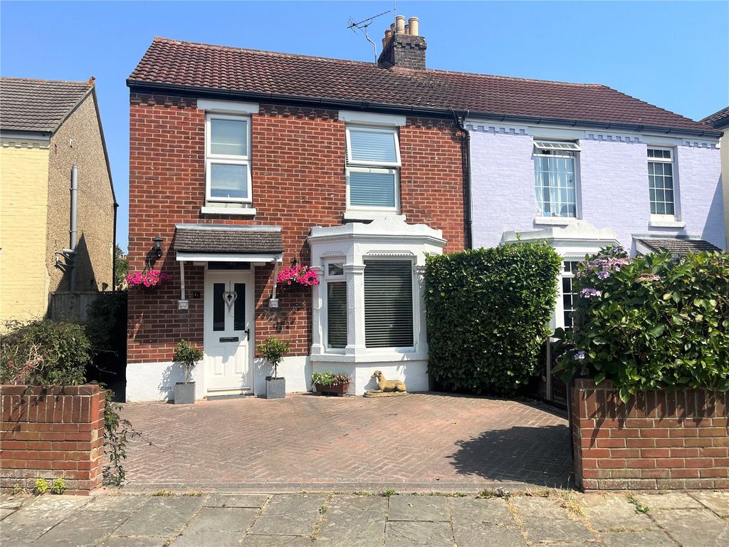 3 bed semidetached house for sale in Peel Road, Gosport, Hampshire