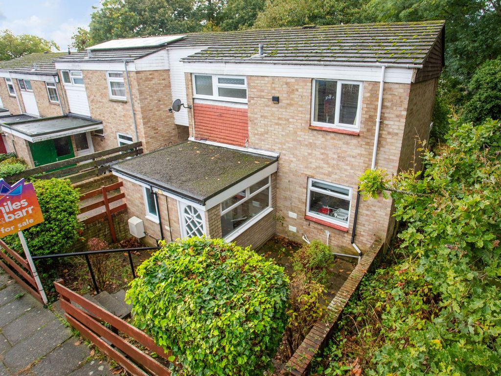 4 bed linkdetached house for sale in Culpepper Close, Canterbury CT2, £300,000 Zoopla