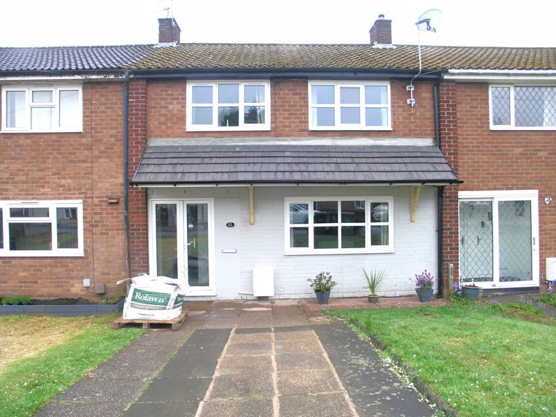 3 bed terraced house for sale in Harvington Road, Oldbury B68, £215,000