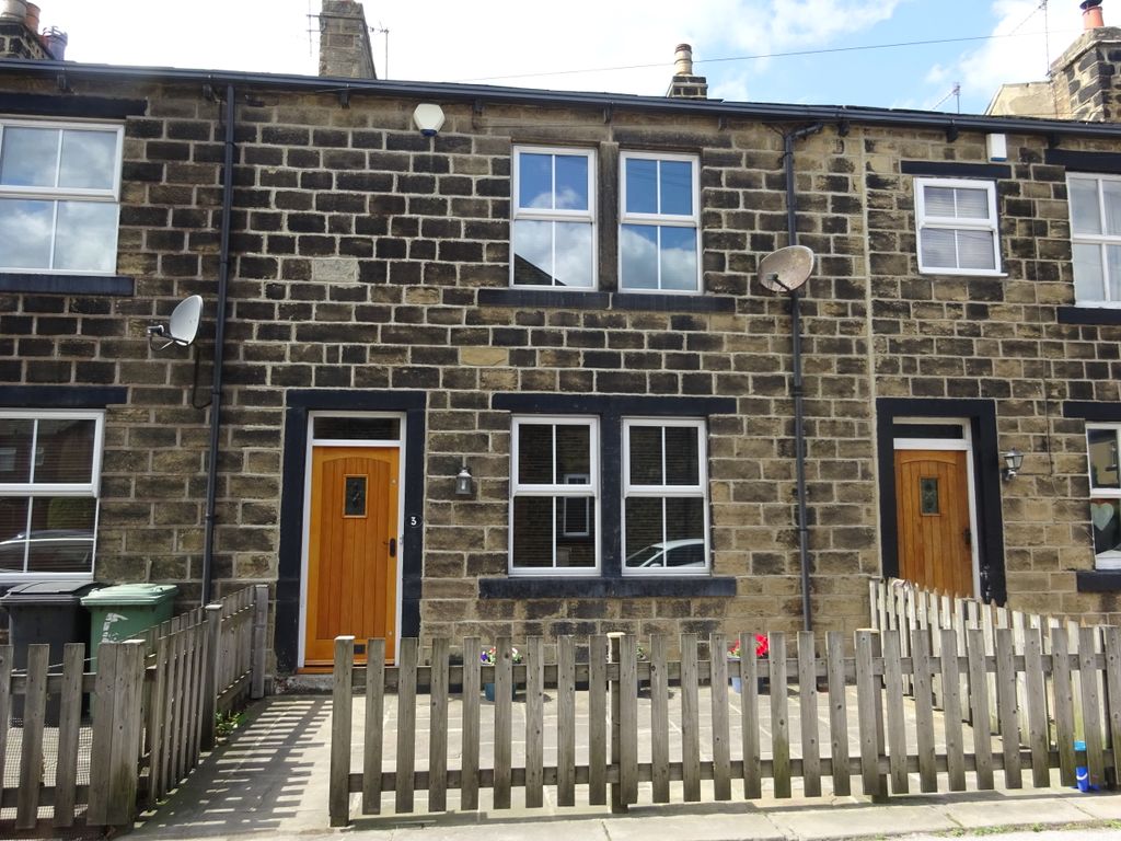 3 bed terraced house to rent in Lydgate Place, Calverley, Pudsey LS28