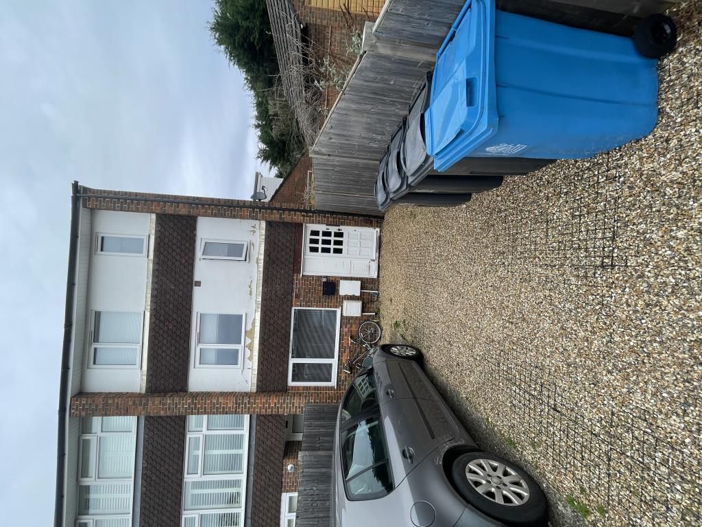 1 bed flat to rent in Windsor, Berkshire SL4, £850 pcm Zoopla