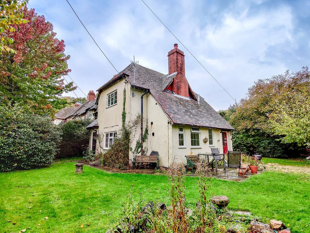 3 bed end terrace house for sale in Bramshaw, Lyndhurst SO43, £500,000