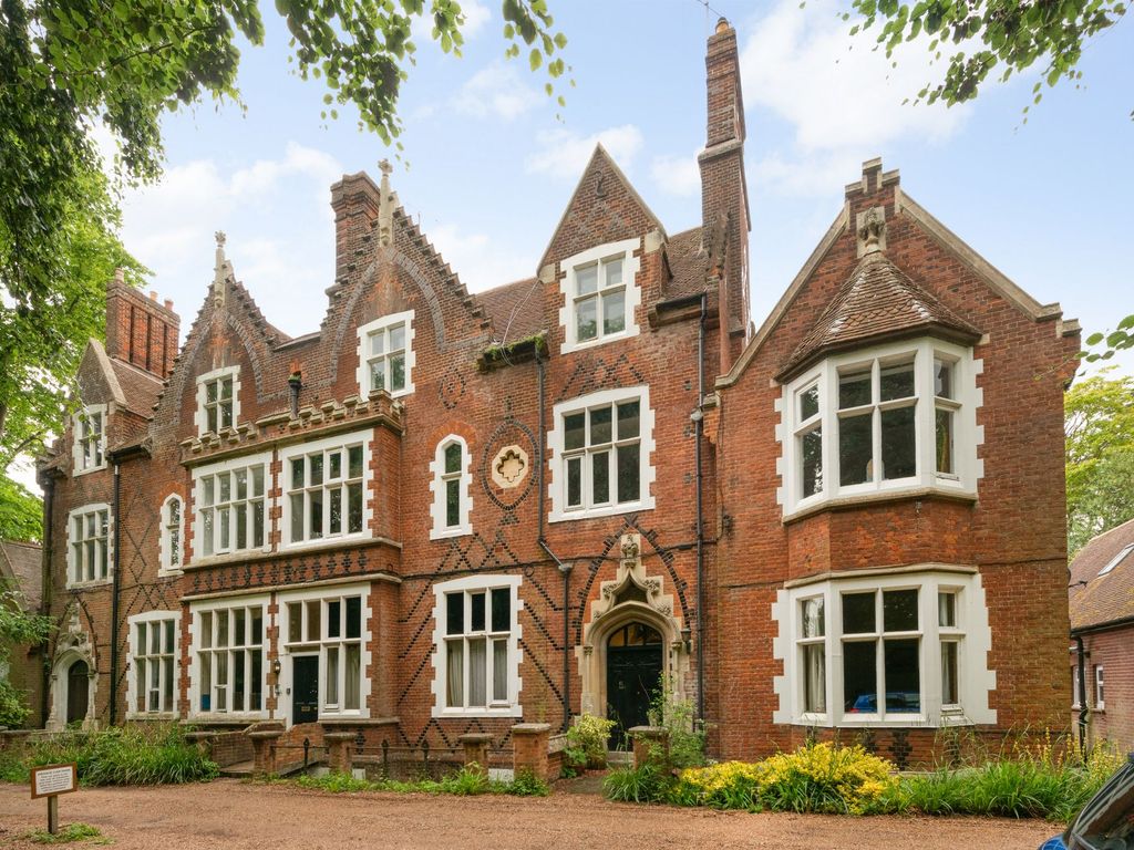 2 bed flat for sale in New Dover Road, Canterbury CT1 Zoopla