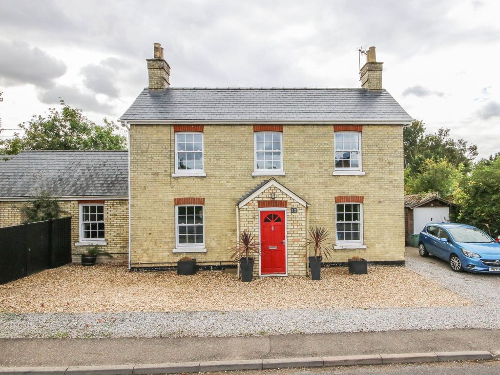 4 bed detached house for sale in Newmarket Road, Burwell, Cambridge