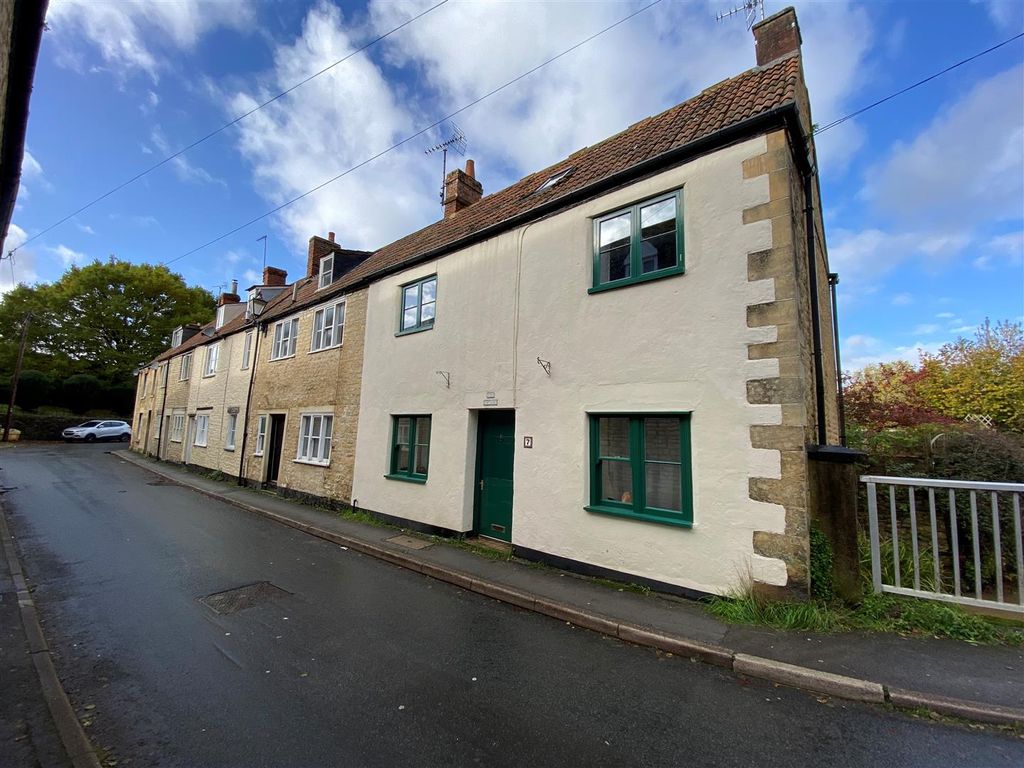 4 bed semidetached house for sale in Mill Street, Calne SN11, £450,000