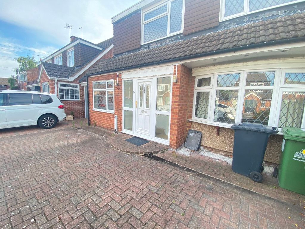 4 bed terraced house to rent in Perrysfield Road, Cheshunt, Waltham