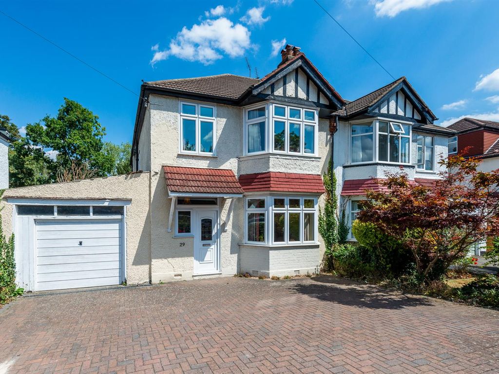 4 bed semidetached house for sale in Valley Road, Shortlands, Bromley