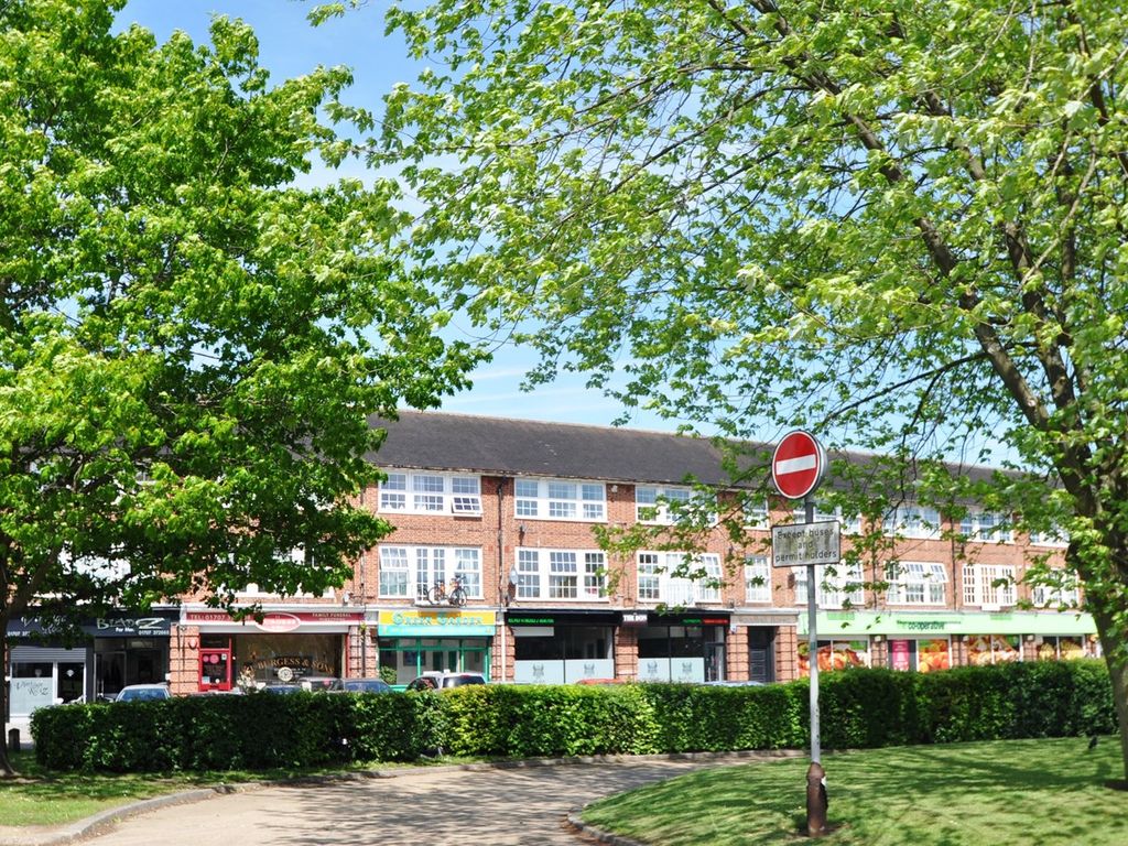 Studio for sale in Cole Green Lane, Welwyn Garden City AL7, £125,000