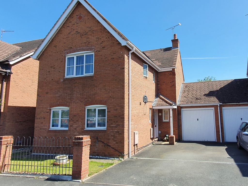 3 bed detached house for sale in Bramley Way, BidfordOnAvon, Alcester