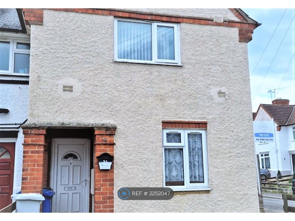 1 bed flat to rent in East Avenue, Burton Latimer, Kettering NN15, £700