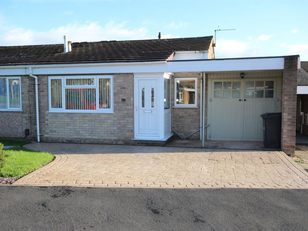 2 bed semidetached bungalow for sale in Leslie Close, Littleover