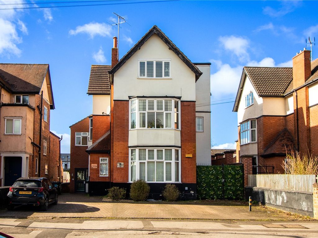 2 bed flat for sale in Musters Road, West Bridgford, Nottingham