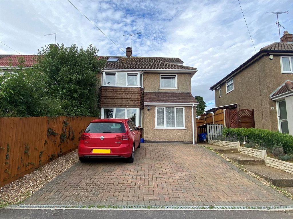 4 bed end terrace house for sale in Tennyson Road, Daventry ...